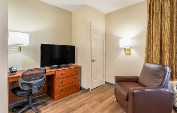 Studio Suite - 2 Full Beds