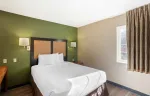 2 Bedroom Suite - 1 Queen and 2 Full Beds