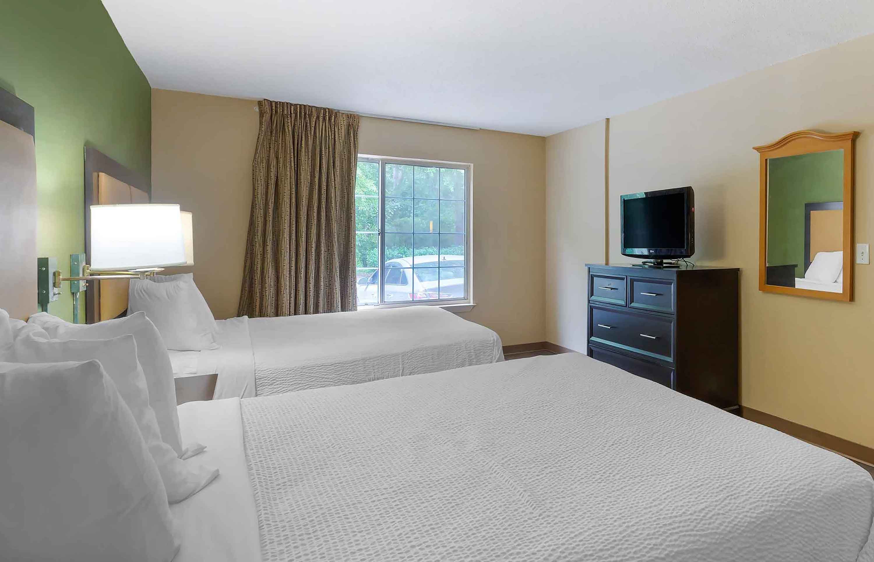 1 Bedroom Suite - 2 Queen Beds