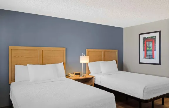 Deluxe Studio - 2 Queen Beds