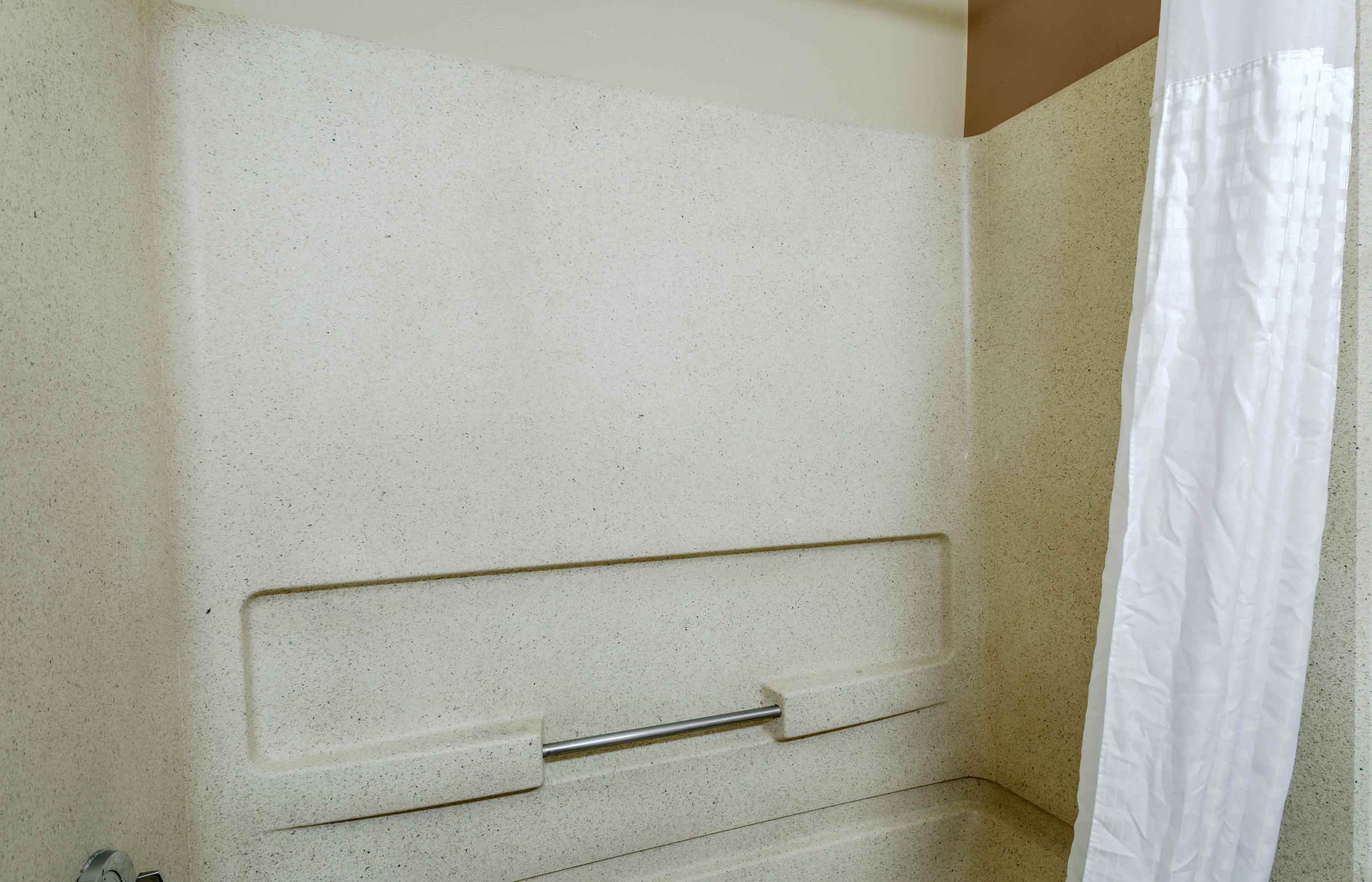 Studio Suite - 2 Twin Beds