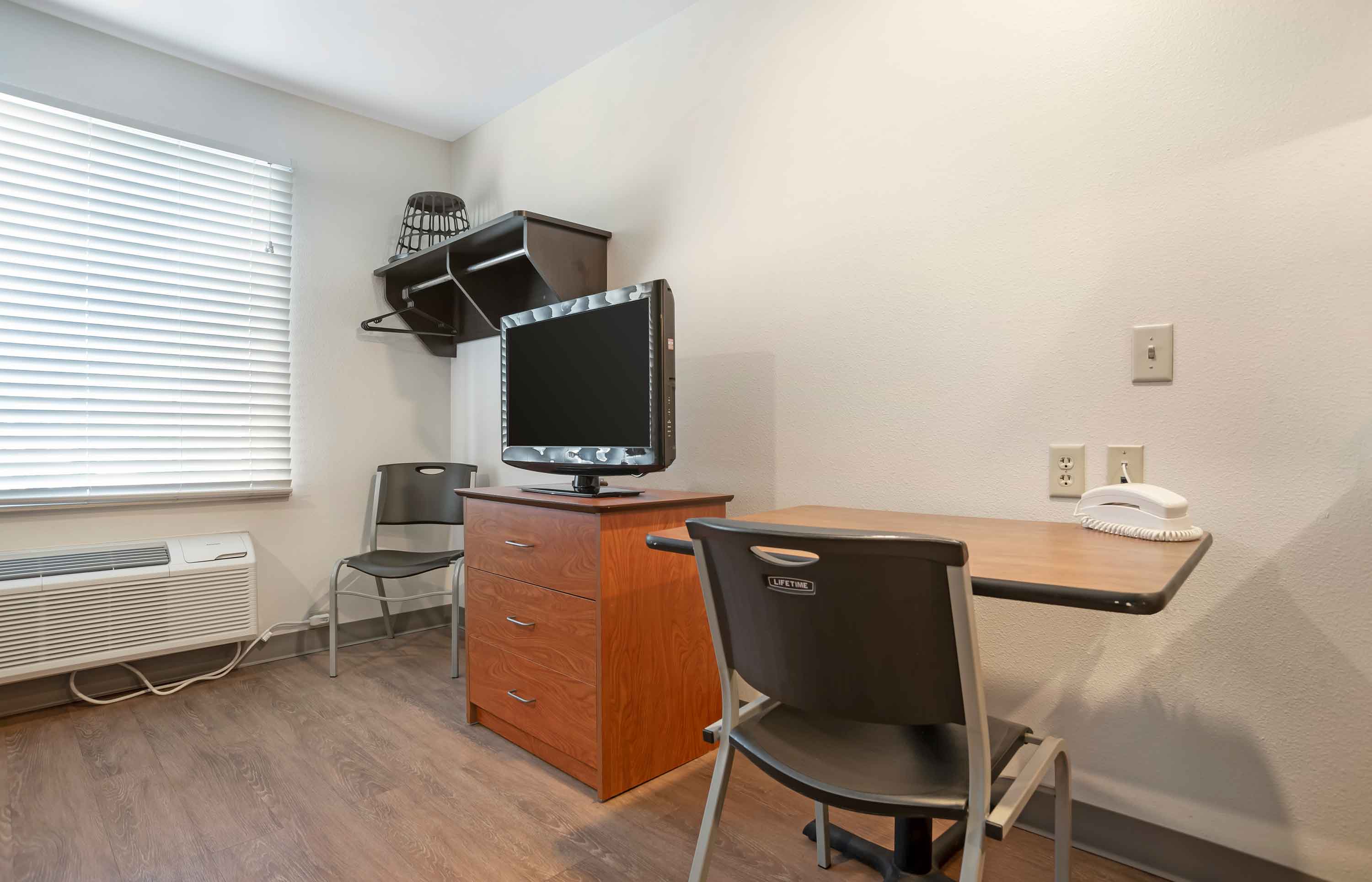 Studio Suite - 1 Full Bed