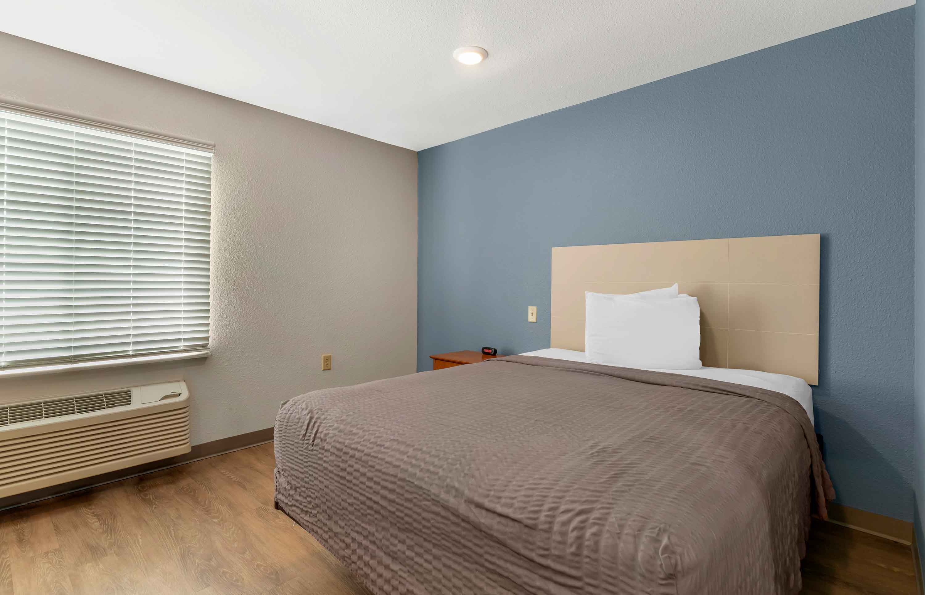 Studio Suite - 1 Queen Bed